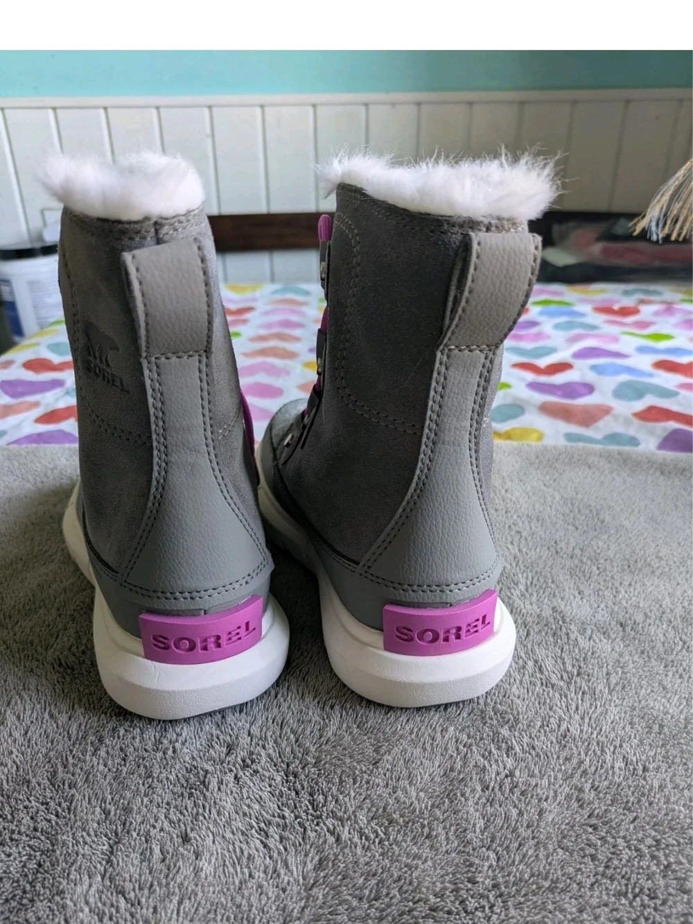SOREL Explorer Waterproof Boots Kids~Girl's Size 1 Gray With Pink NEW!